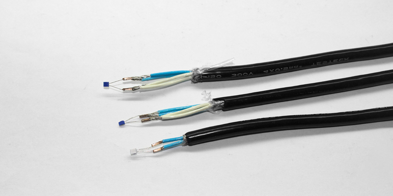 小型壓方焊接機(jī) - 精密點(diǎn)焊機(jī) - 3 PT100鉑電阻與多股線焊接